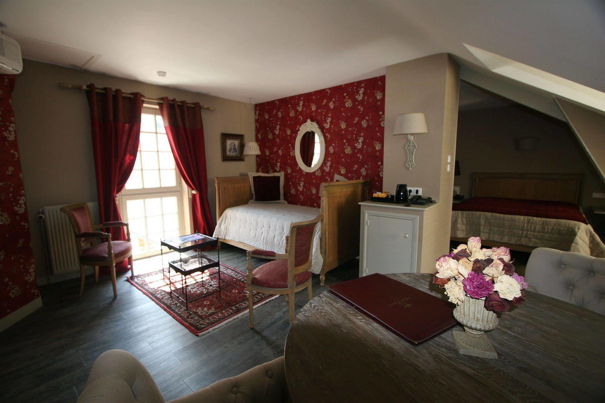 Hotel Saint Pierre Boutique-Hotel Сомюр Екстер'єр фото
