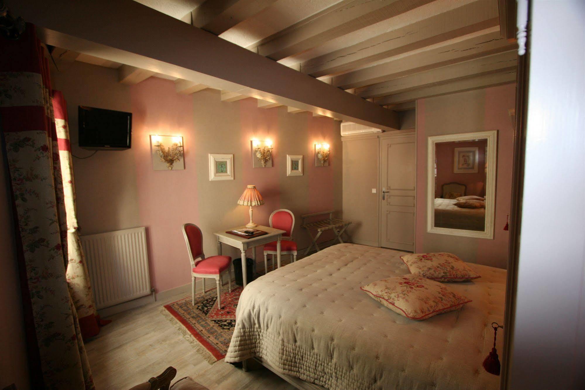 Hotel Saint Pierre Boutique-Hotel Сомюр Екстер'єр фото