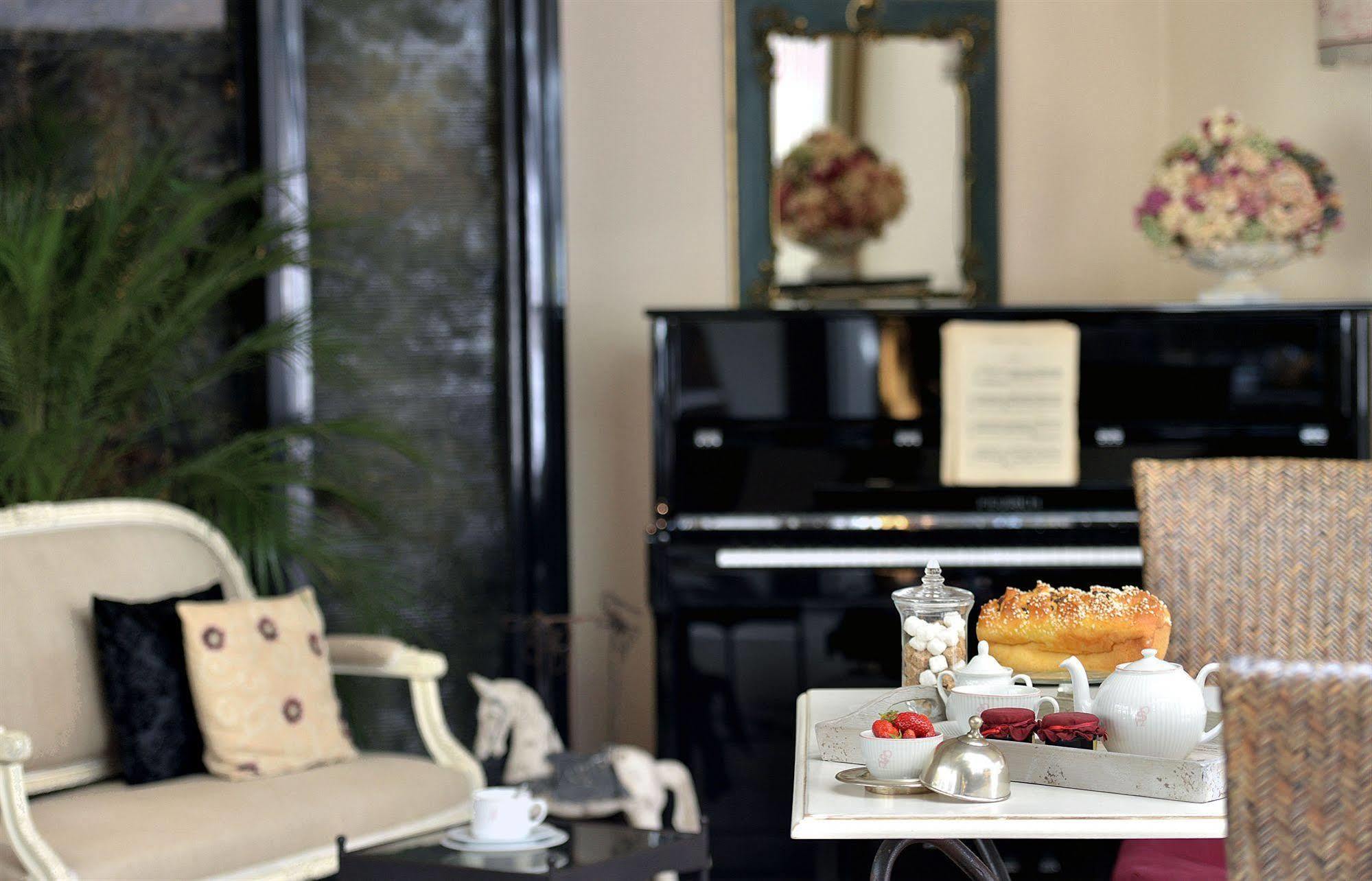 Hotel Saint Pierre Boutique-Hotel Сомюр Екстер'єр фото